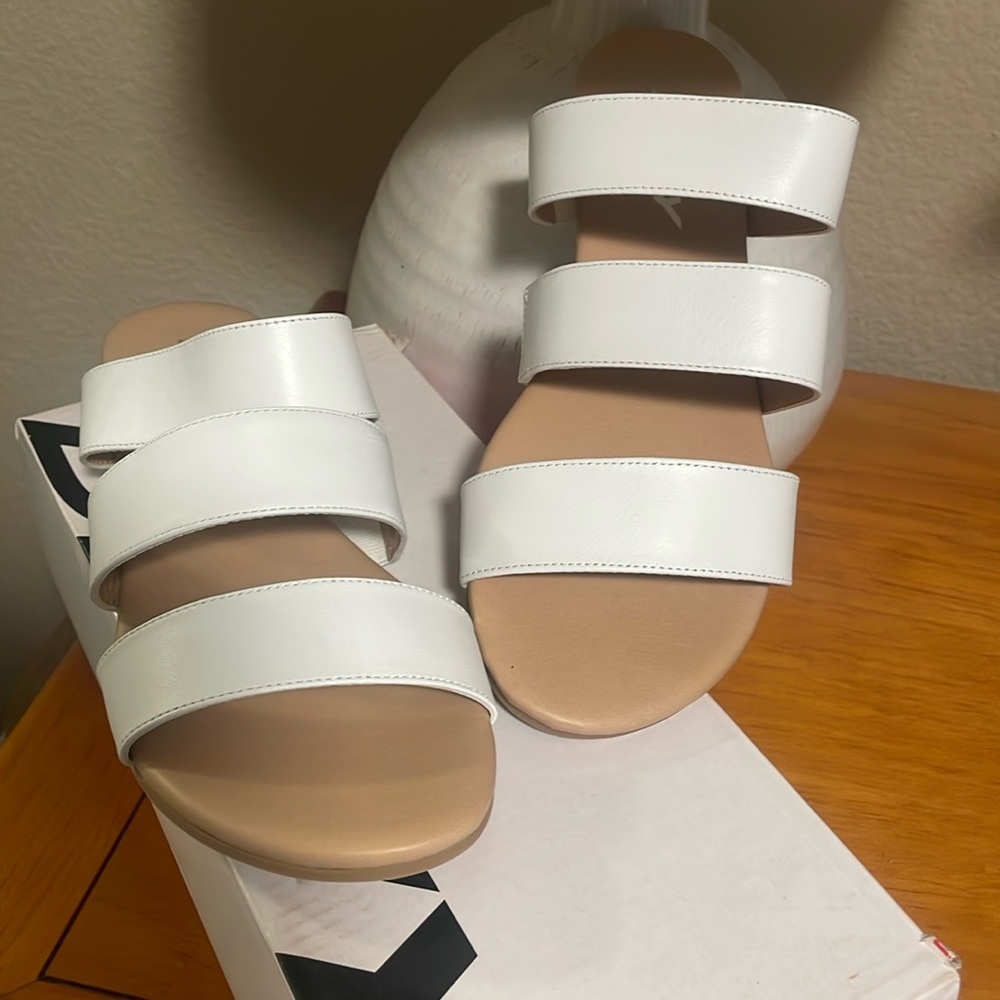 New DKNY Shoes